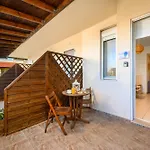 Levanta Cozy In Rhodes *