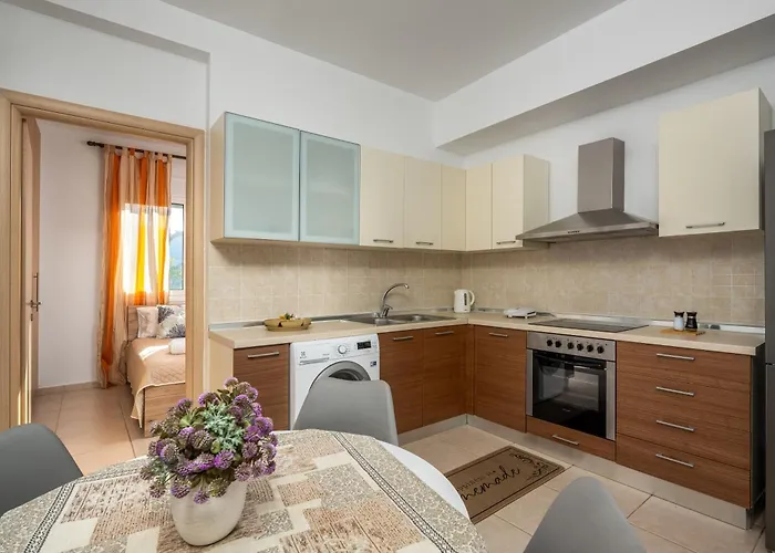 Levanta Cozy In Rhodes Daire *